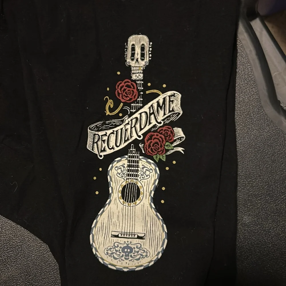 HP๐Torrid Crop Legging - Disney Coco Miguel Guitar - Picture 3 of 10